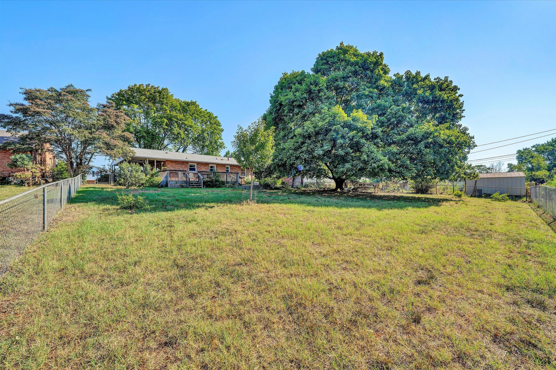 644 Pyrtle DR - Photo 18