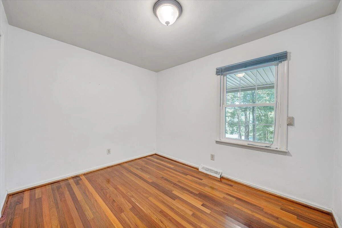 699 Lakeshore Terrace RD - Photo 15