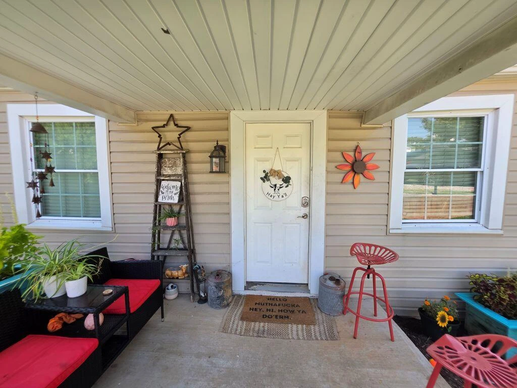 176 Woodlawn DR - Photo 5