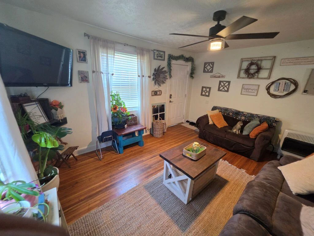176 Woodlawn DR - Photo 7