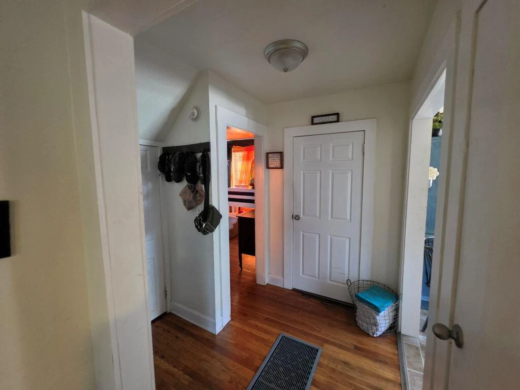 176 Woodlawn DR - Photo 8