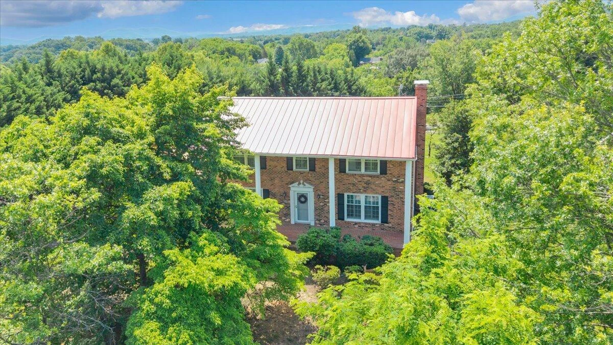 1700 Home CIR