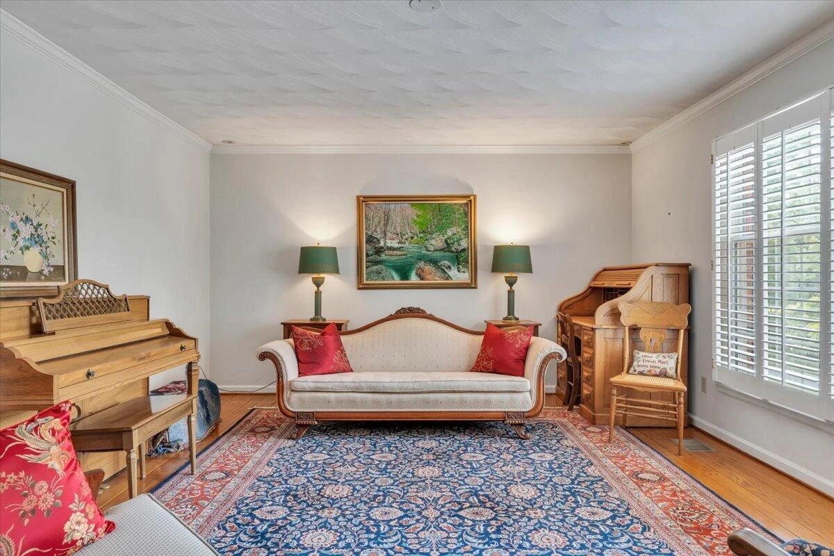 1700 Home CIR - Photo 5