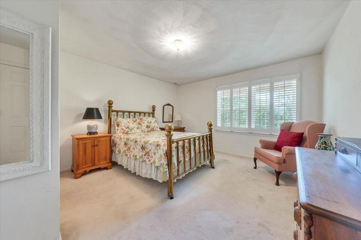 1700 Home CIR - Photo 20