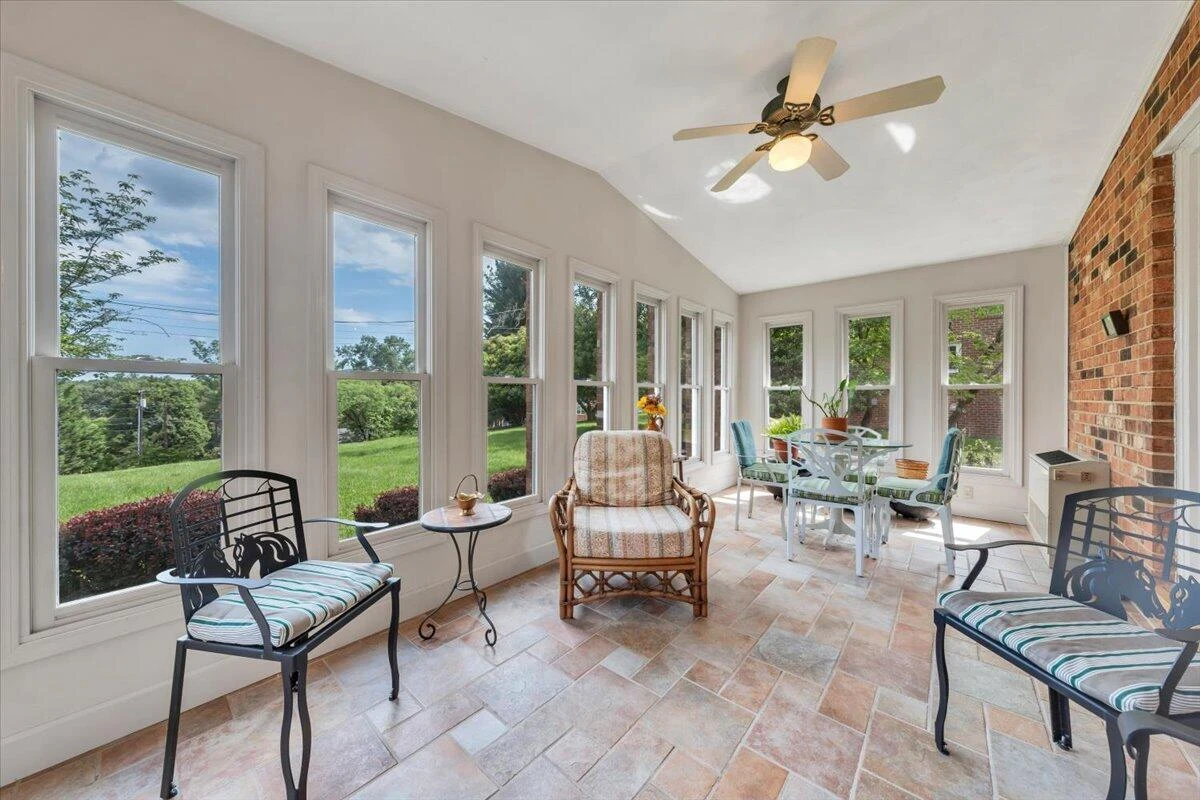 1700 Home CIR - Photo 23