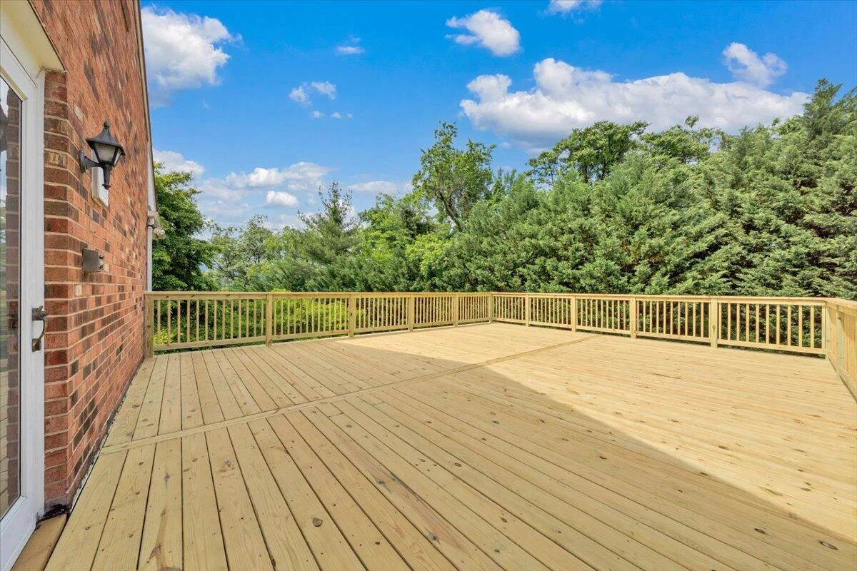 1700 Home CIR - Photo 28