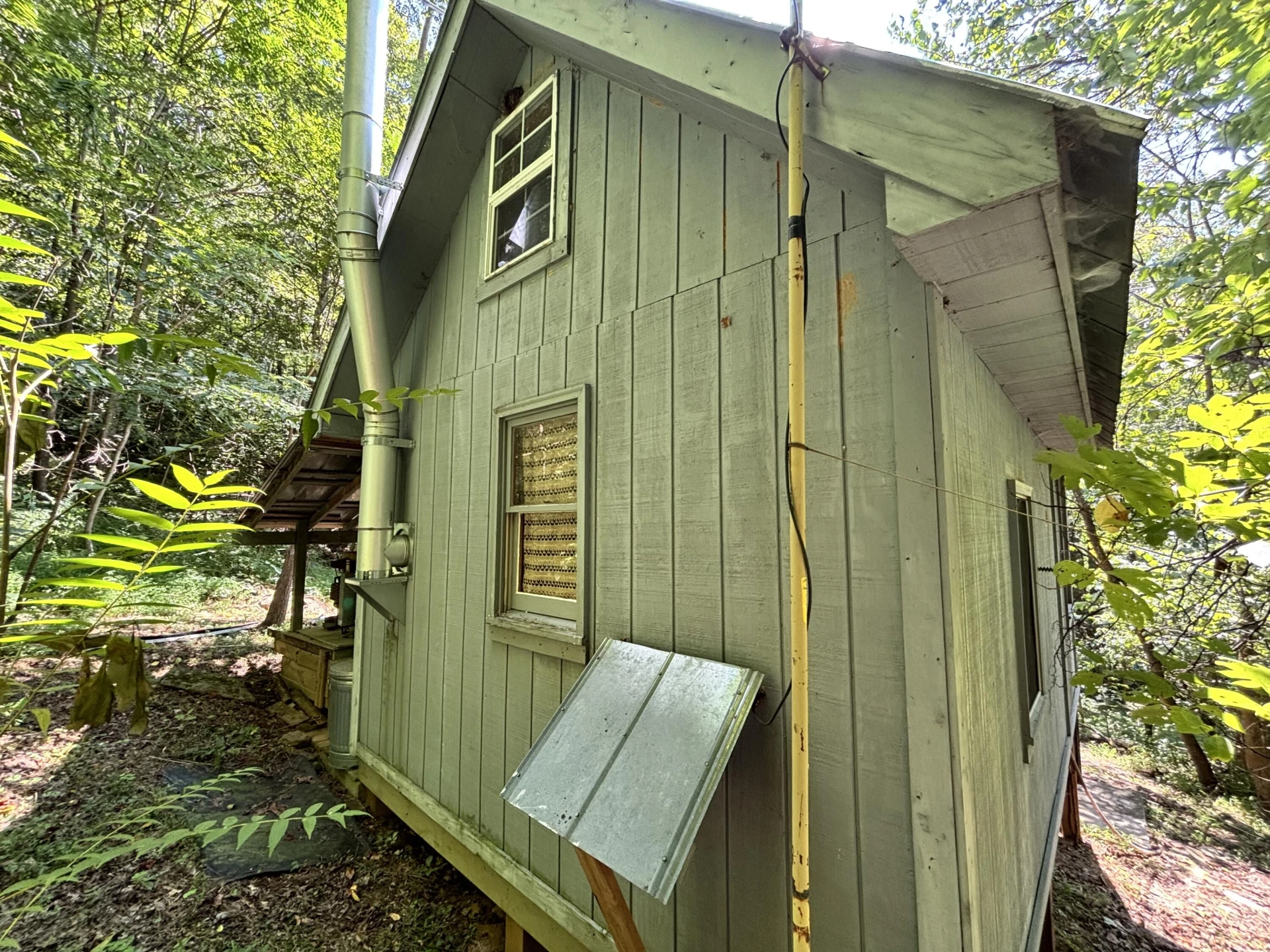 2555 Shooting Creek RD - Photo 2