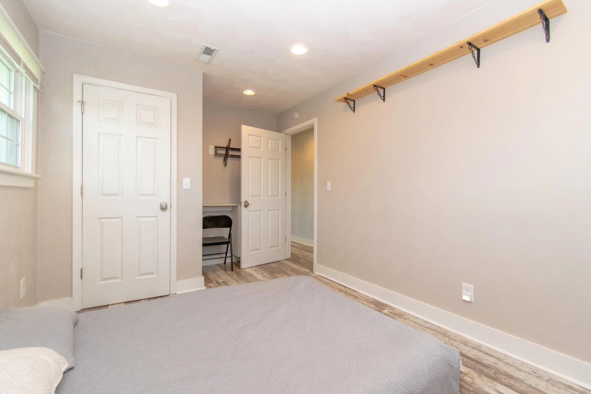 1440 Gordon ST - Photo 11