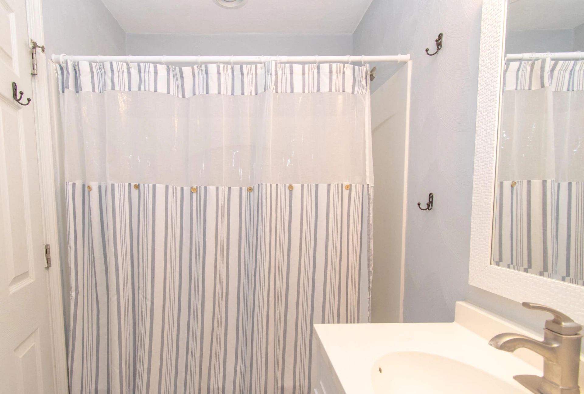 1440 Gordon ST - Photo 16