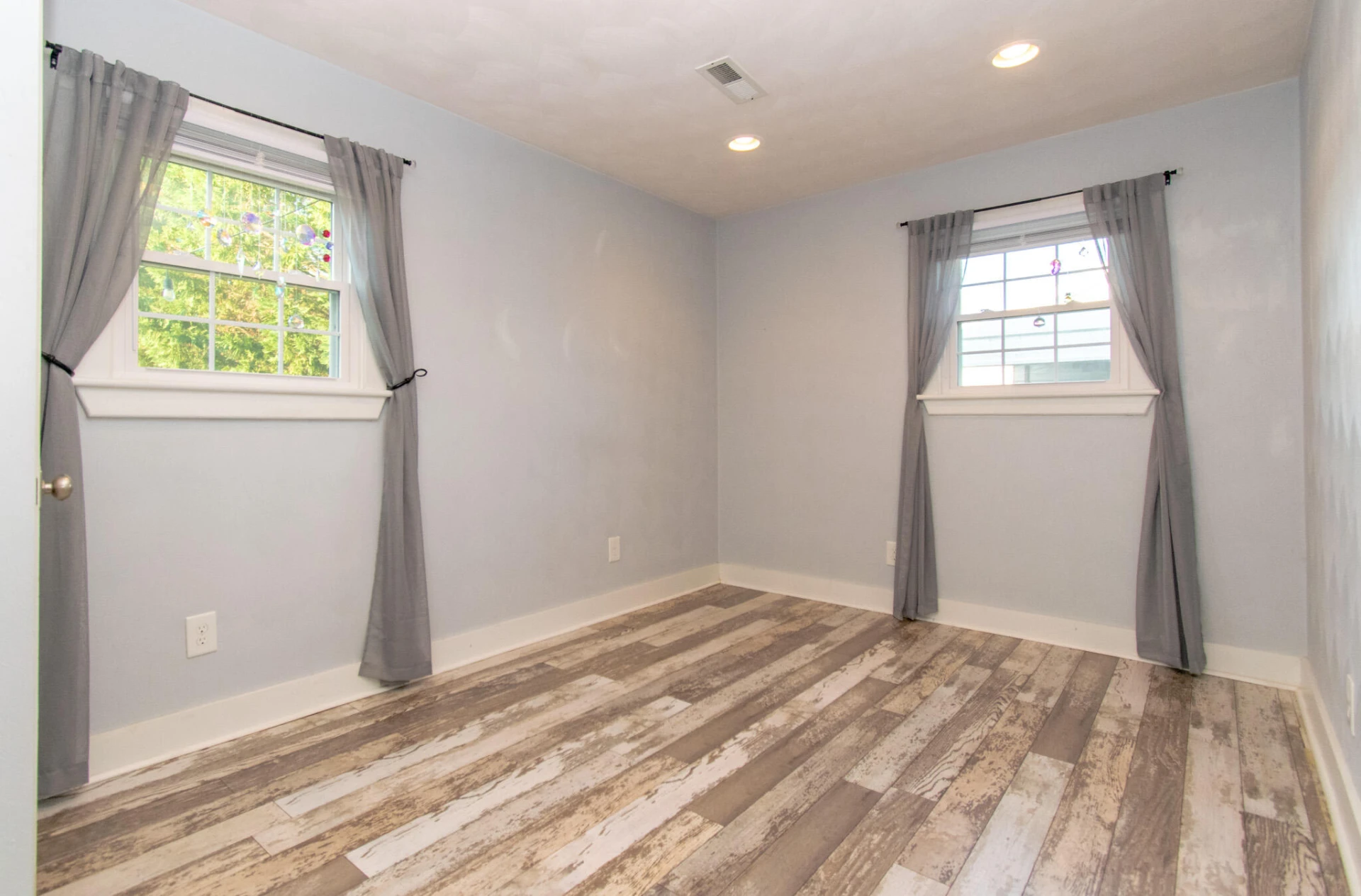 1440 Gordon ST - Photo 17