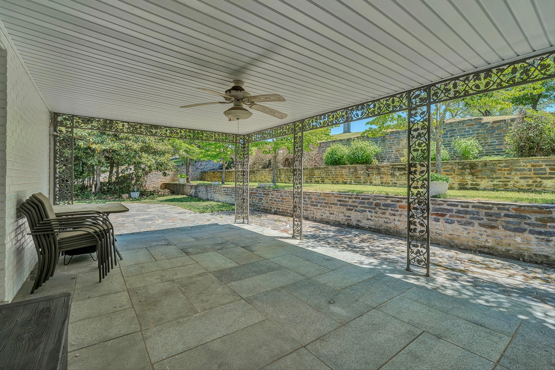 260 Peaceful Valley LN - Photo 37
