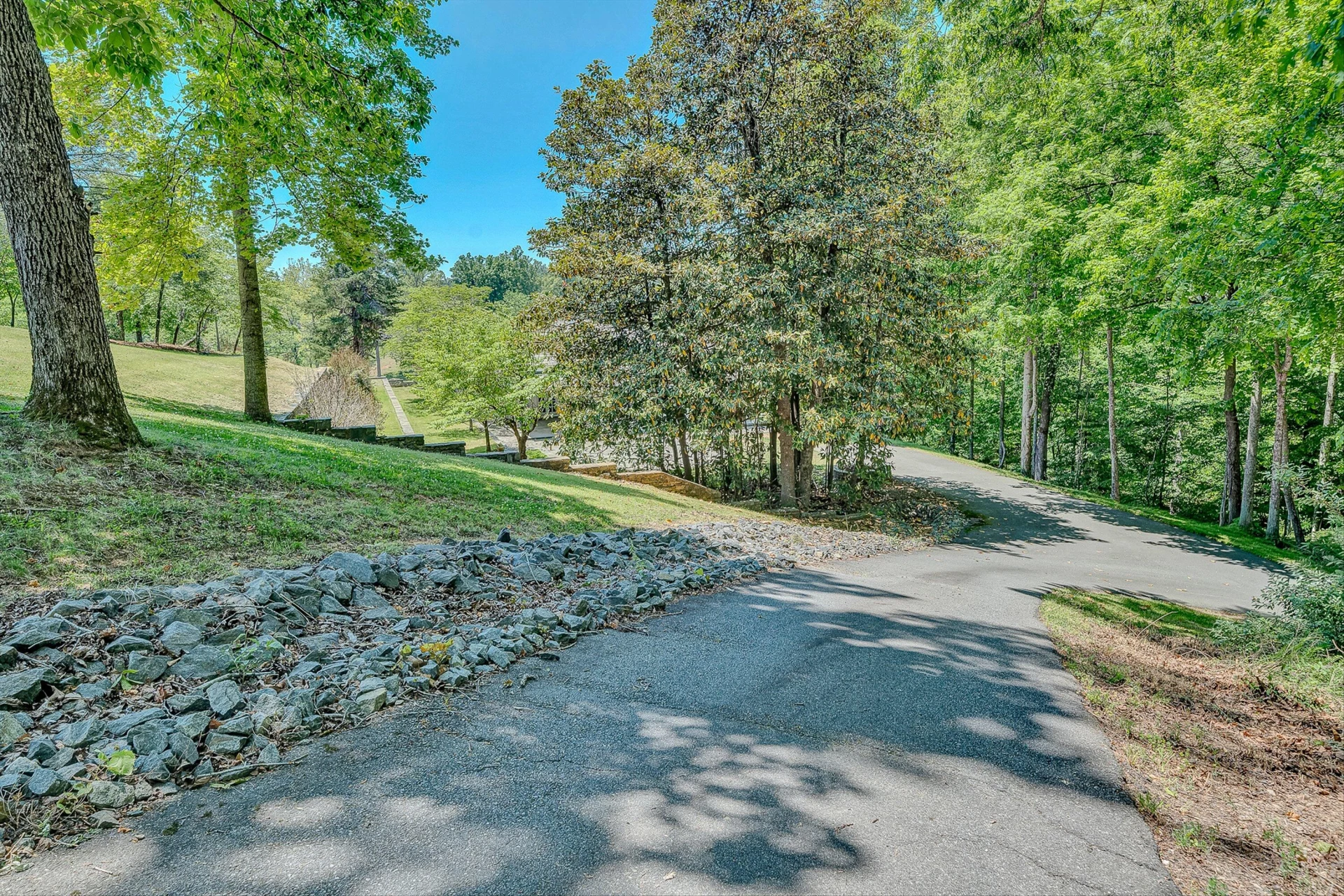 260 Peaceful Valley LN - Photo 47