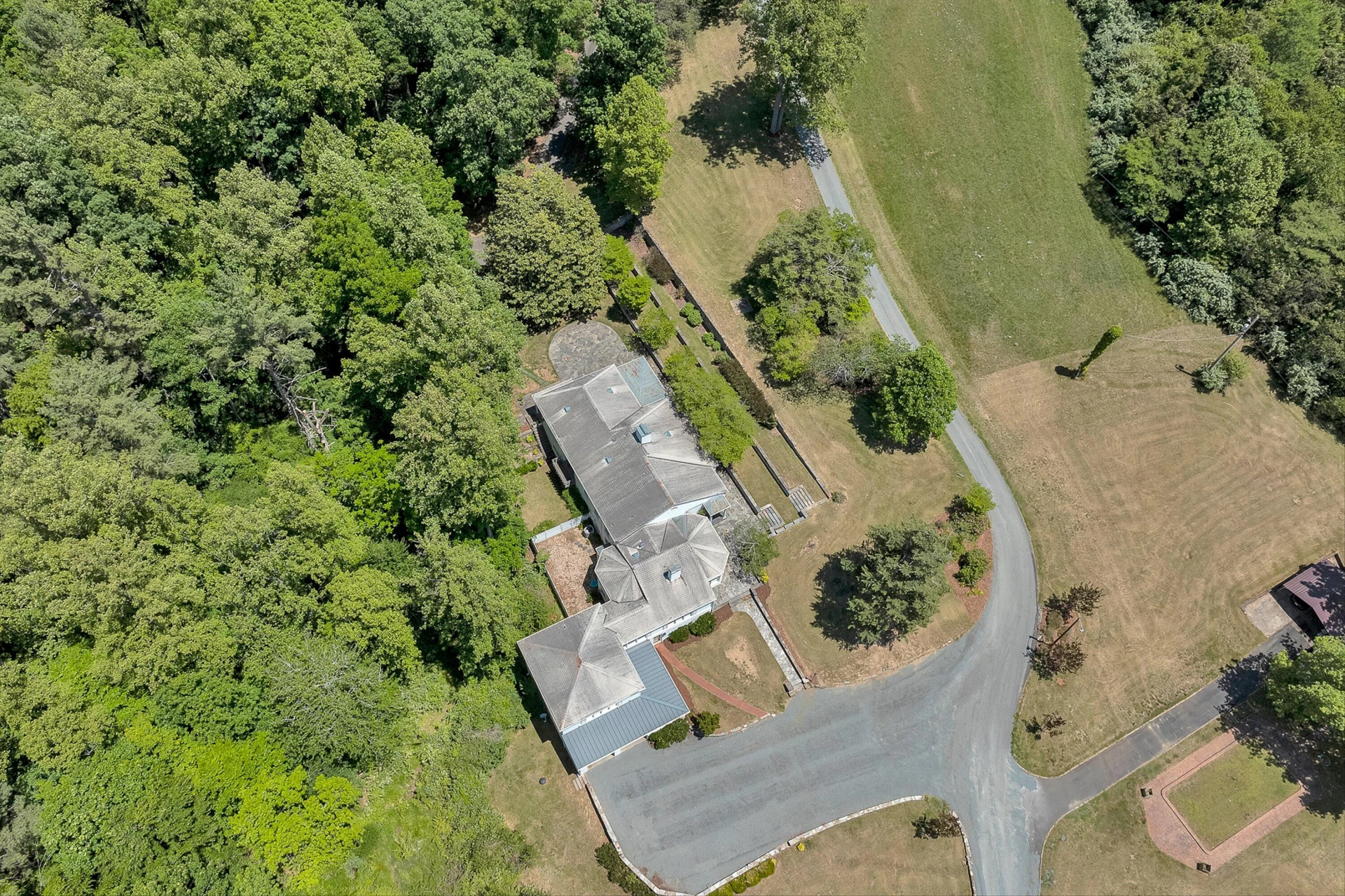 260 Peaceful Valley LN - Photo 48