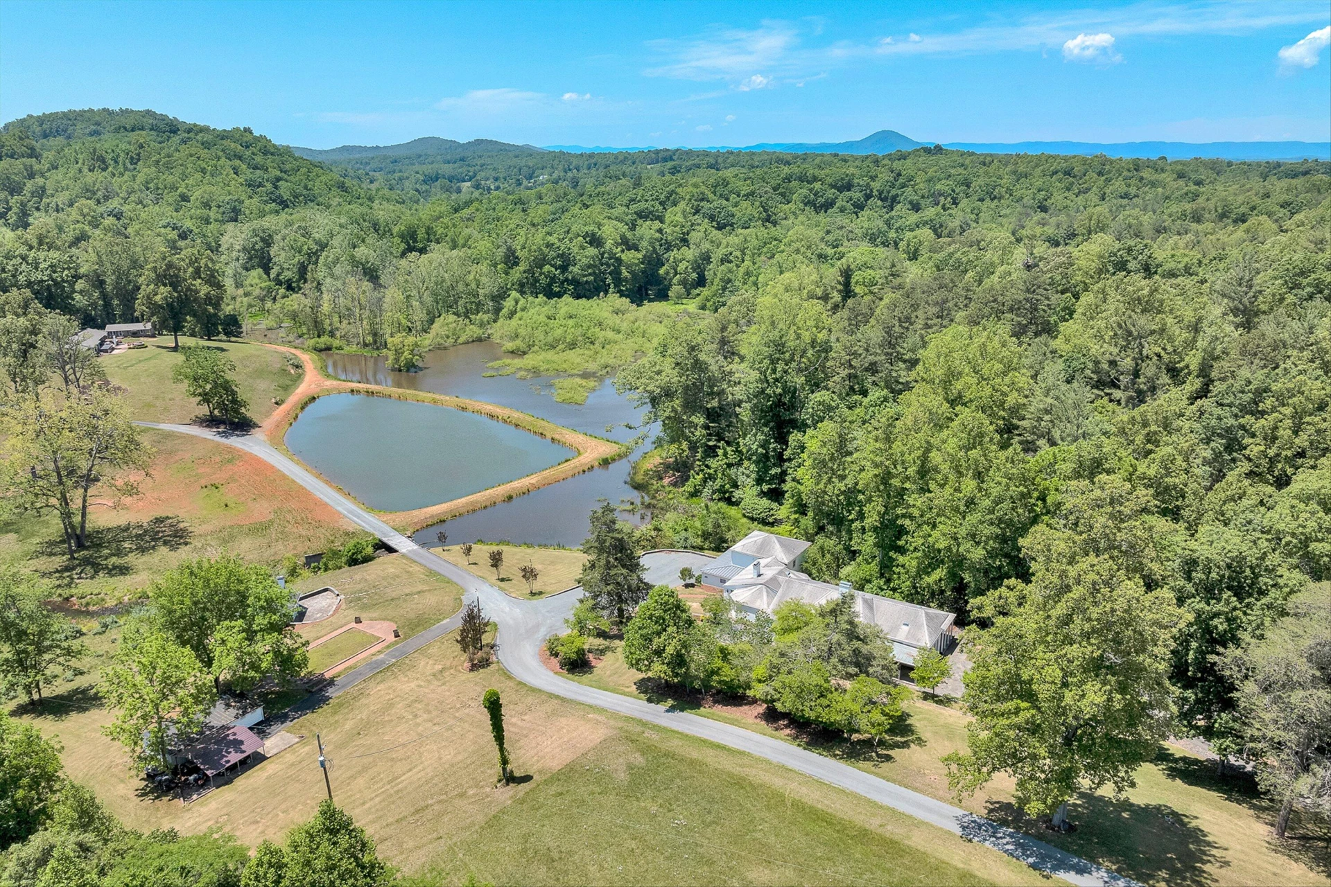 260 Peaceful Valley LN - Photo 53