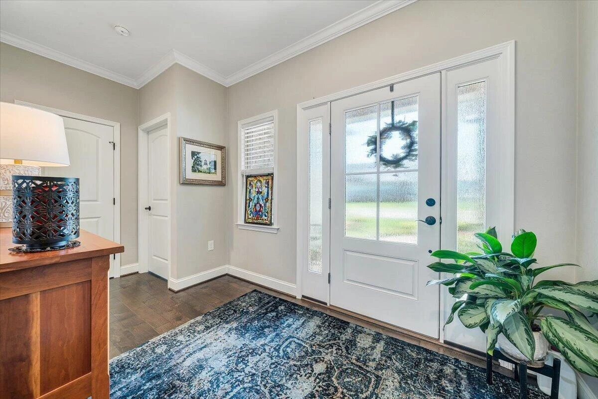 399 Merion CIR - Photo 8
