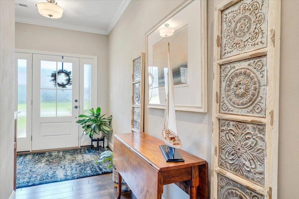 399 Merion CIR - Photo 9