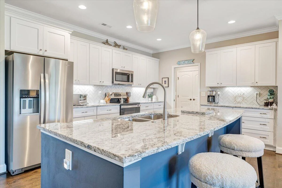 399 Merion CIR - Photo 13