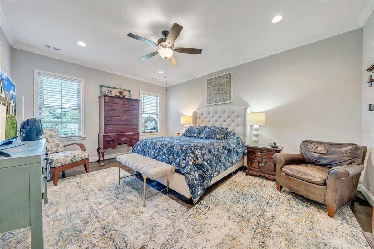 399 Merion CIR - Photo 26