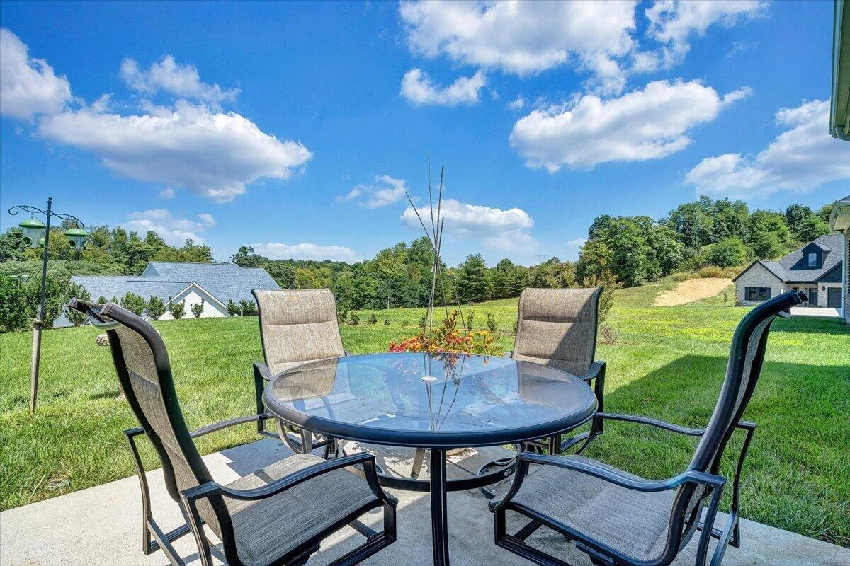 399 Merion CIR - Photo 41