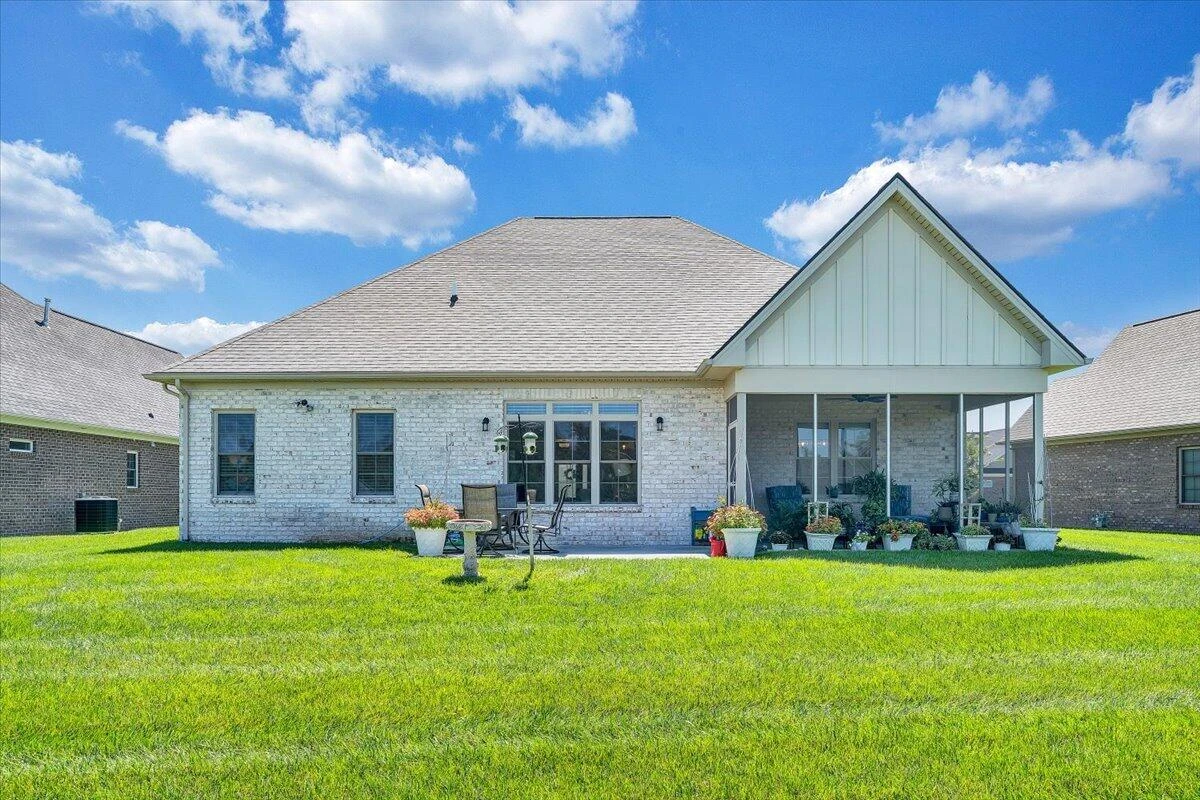 399 Merion CIR - Photo 45
