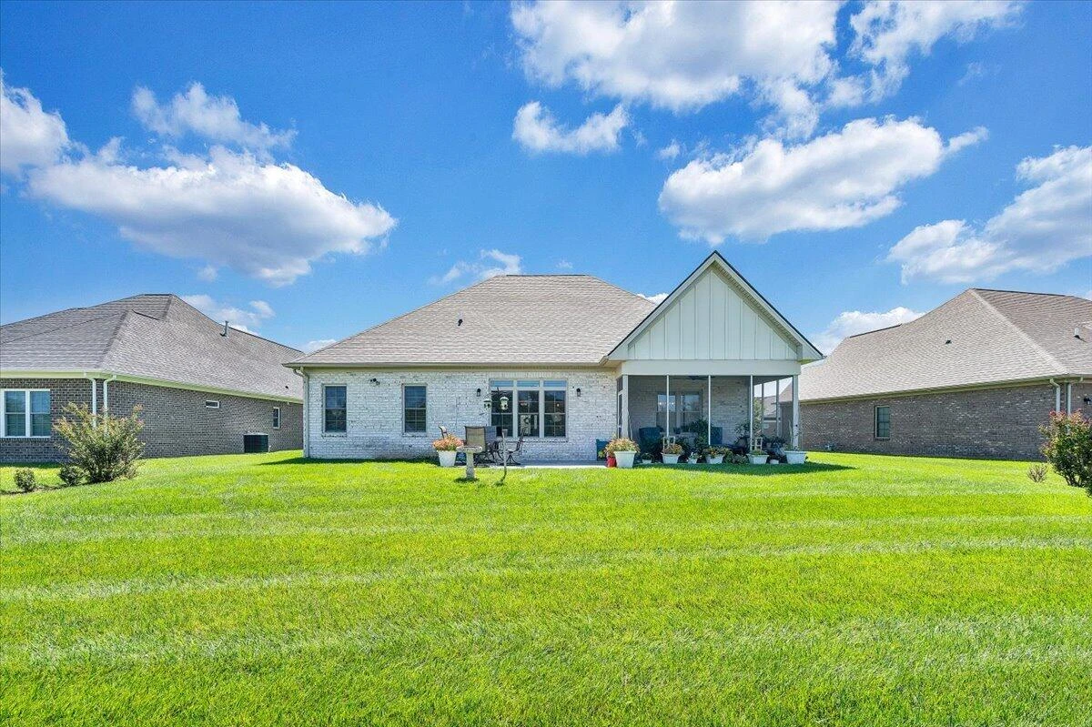 399 Merion CIR - Photo 46