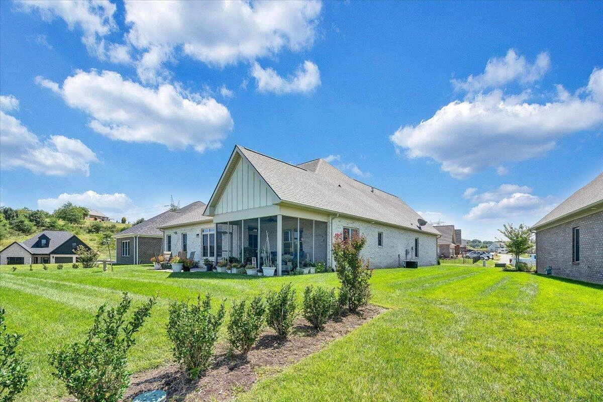 399 Merion CIR - Photo 48