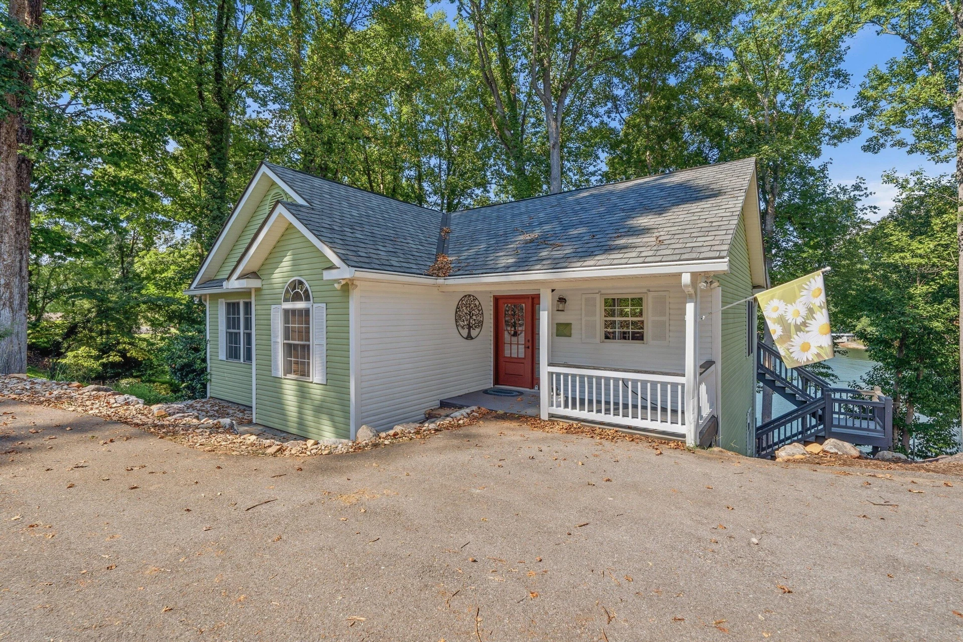 860 Long Island DR - Photo 4