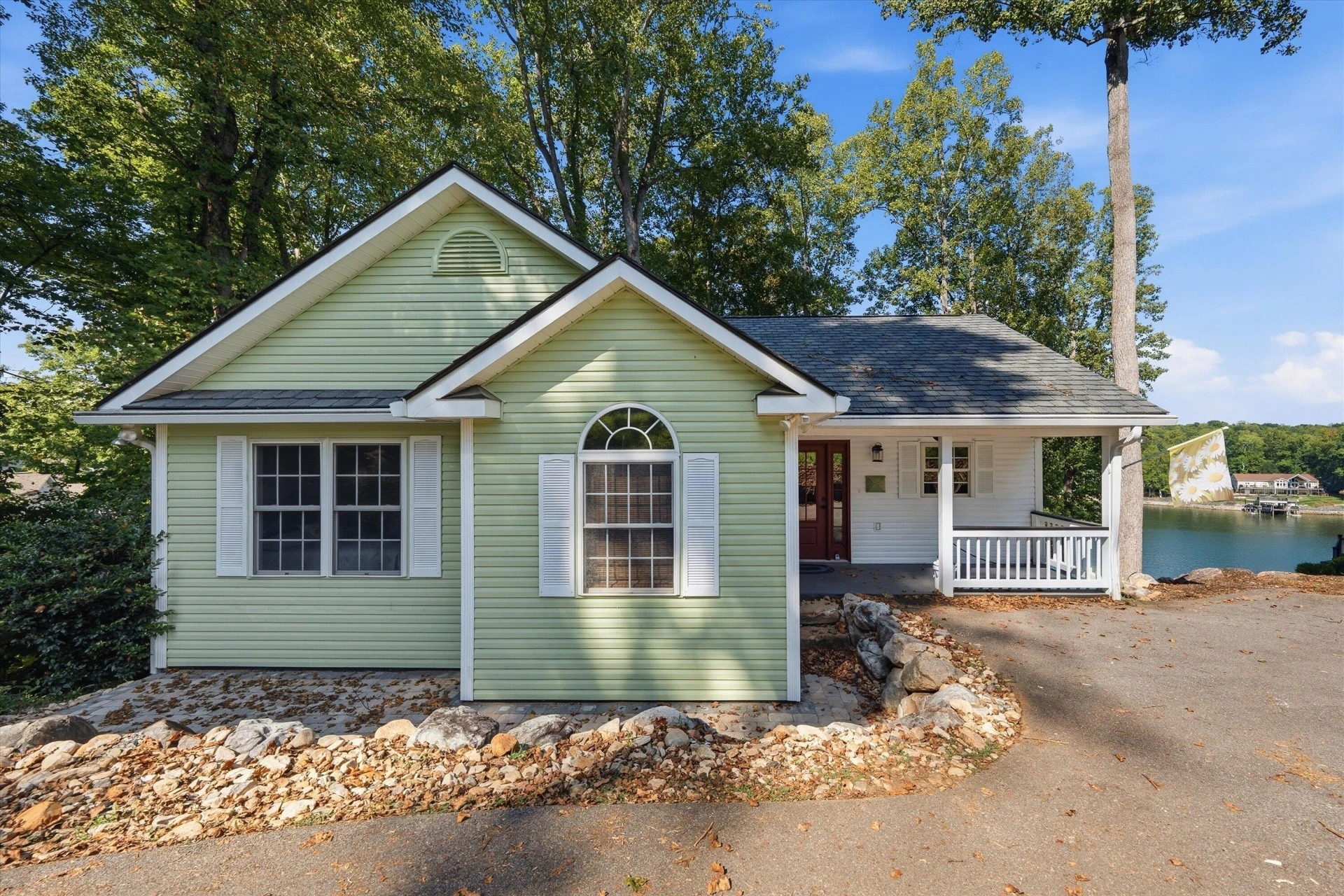 860 Long Island DR - Photo 5