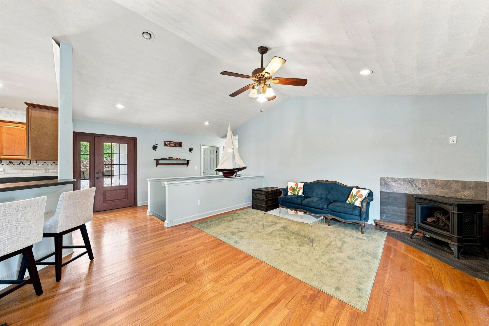 860 Long Island DR - Photo 14