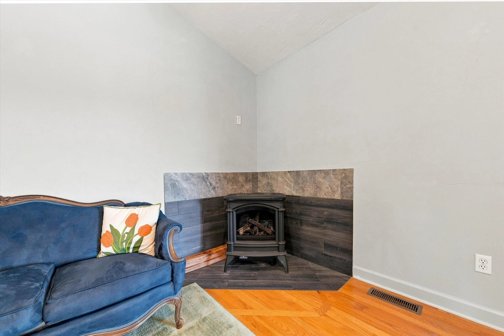 860 Long Island DR - Photo 23