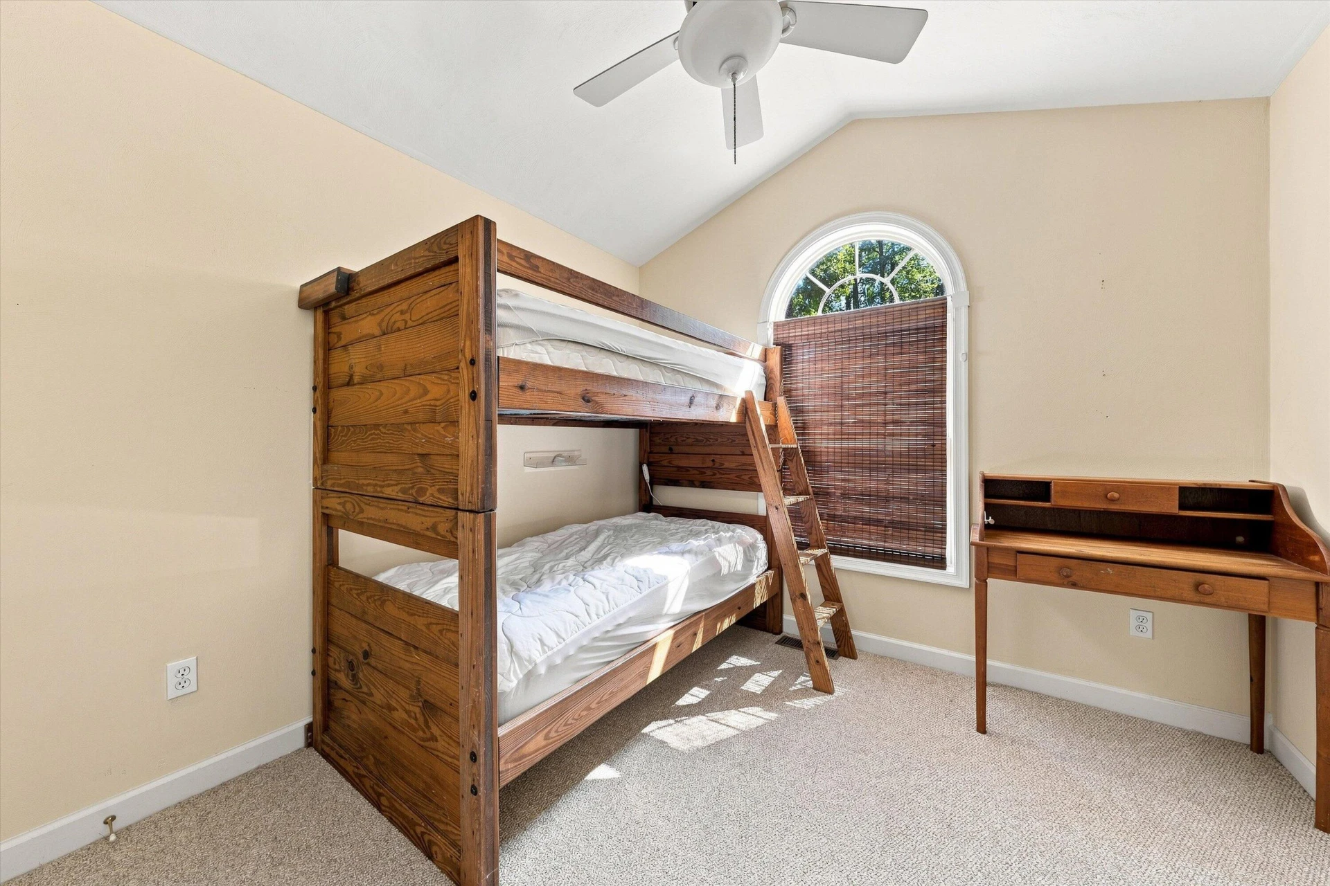 860 Long Island DR - Photo 27