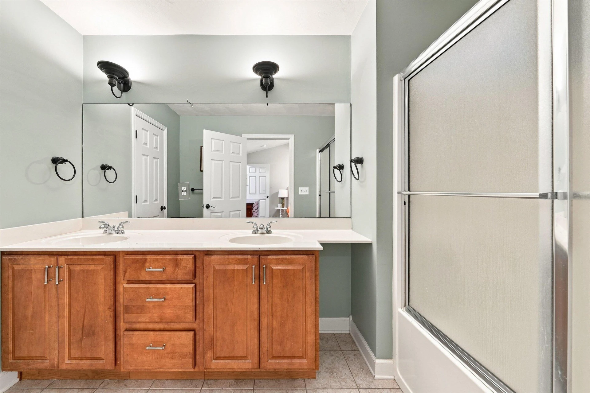 860 Long Island DR - Photo 32
