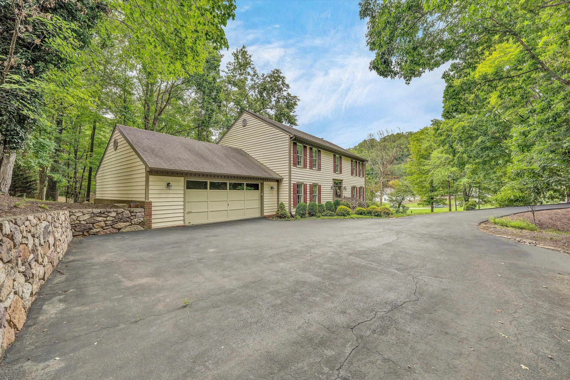 6378 Hidden Valley DR - Photo 4