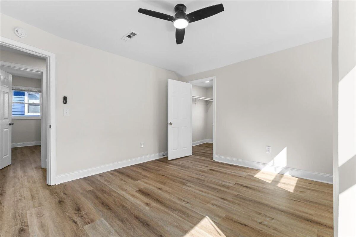 1528 Melrose AVE NW - Photo 25
