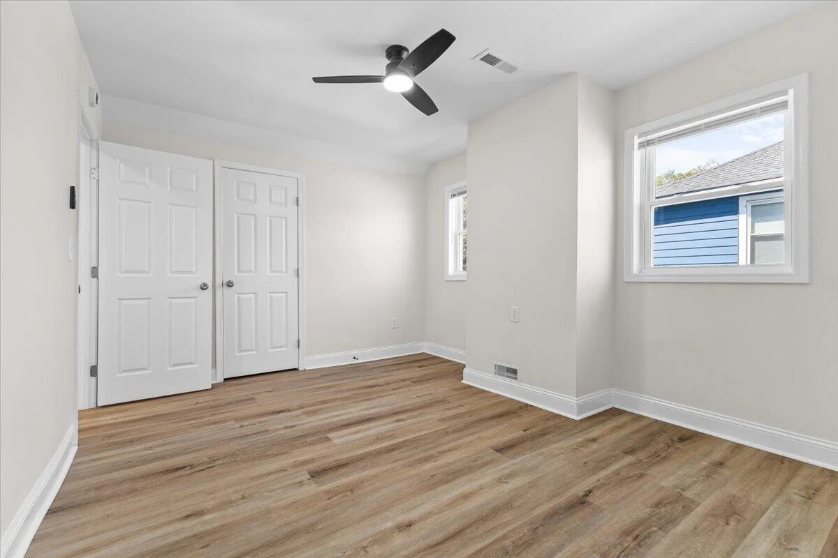 1528 Melrose AVE NW - Photo 30