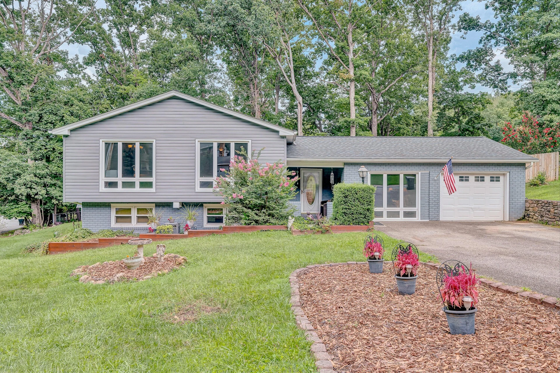 4024 Chaparral DR - Photo 4