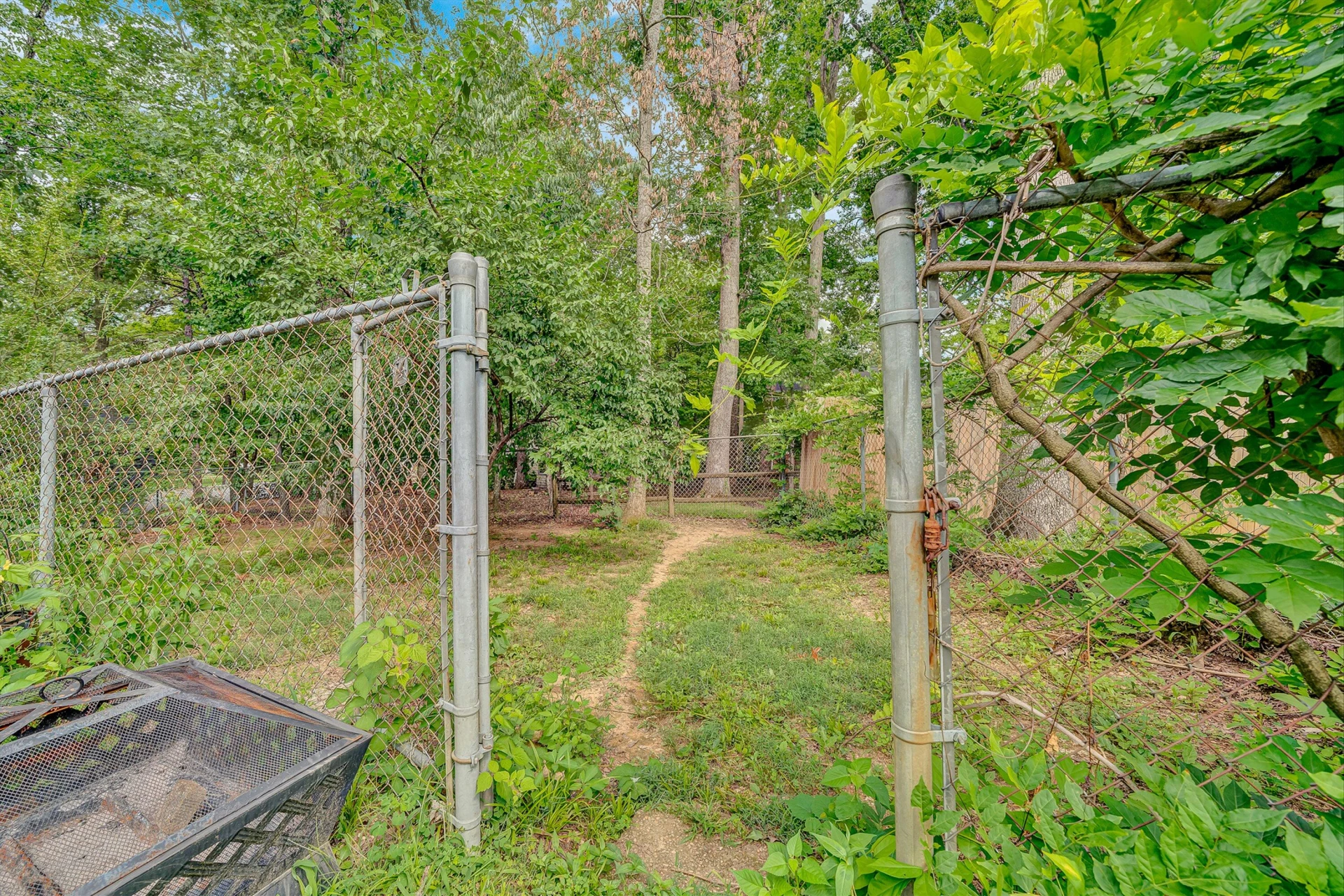 4024 Chaparral DR - Photo 48