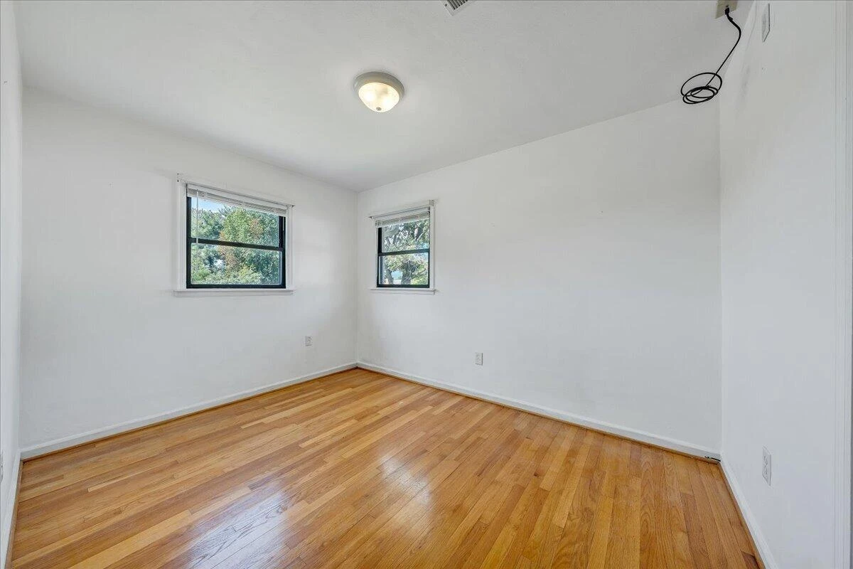 5605 Oakland BLVD - Photo 14