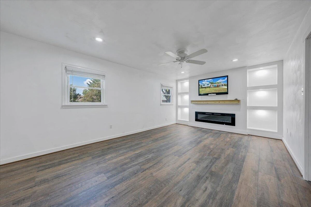5605 Oakland BLVD - Photo 19