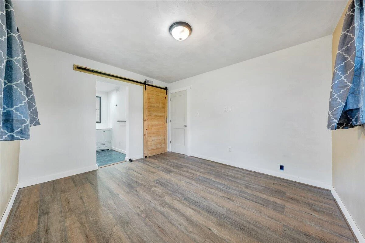 5605 Oakland BLVD - Photo 24