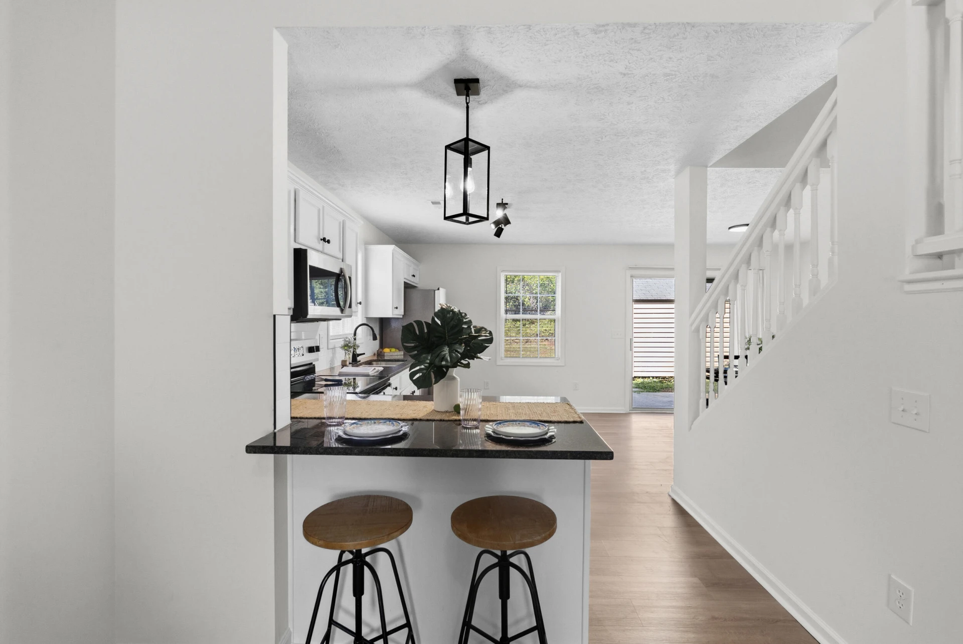 1507 Cassell LN - Photo 8