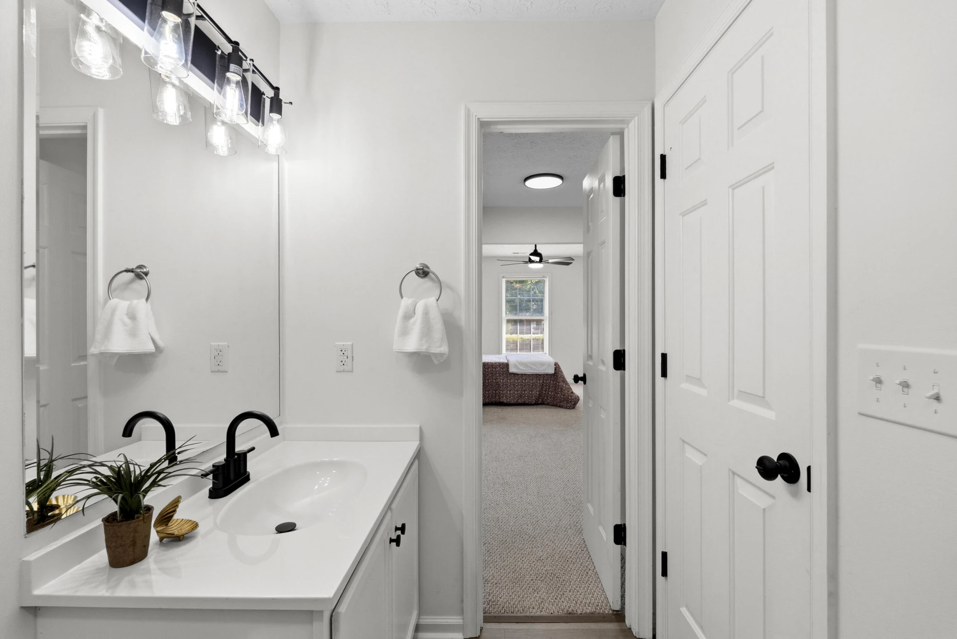 1507 Cassell LN - Photo 10