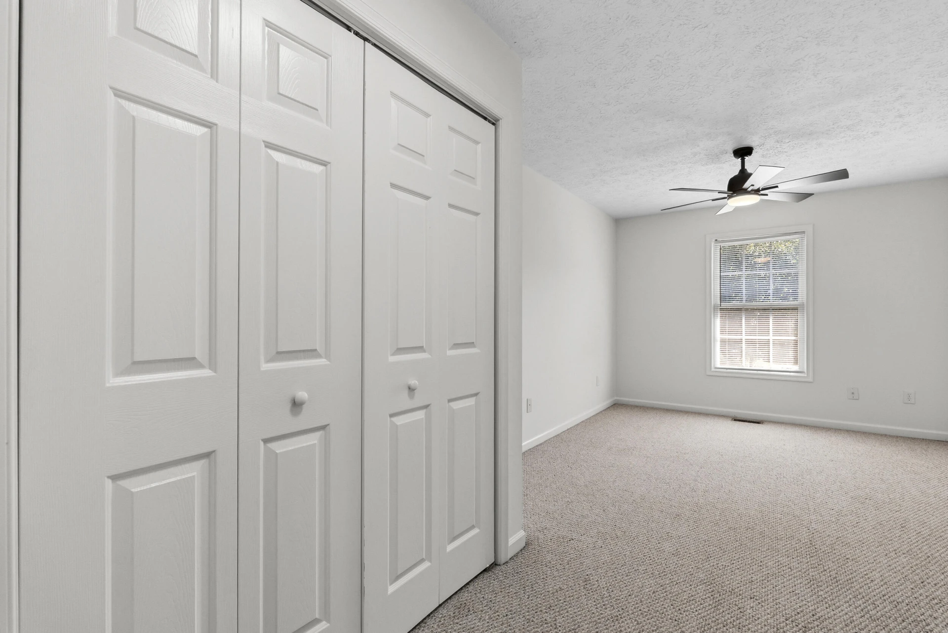 1507 Cassell LN - Photo 14