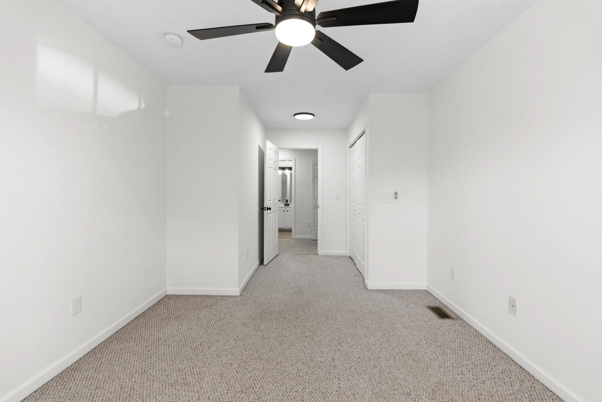 1507 Cassell LN - Photo 16