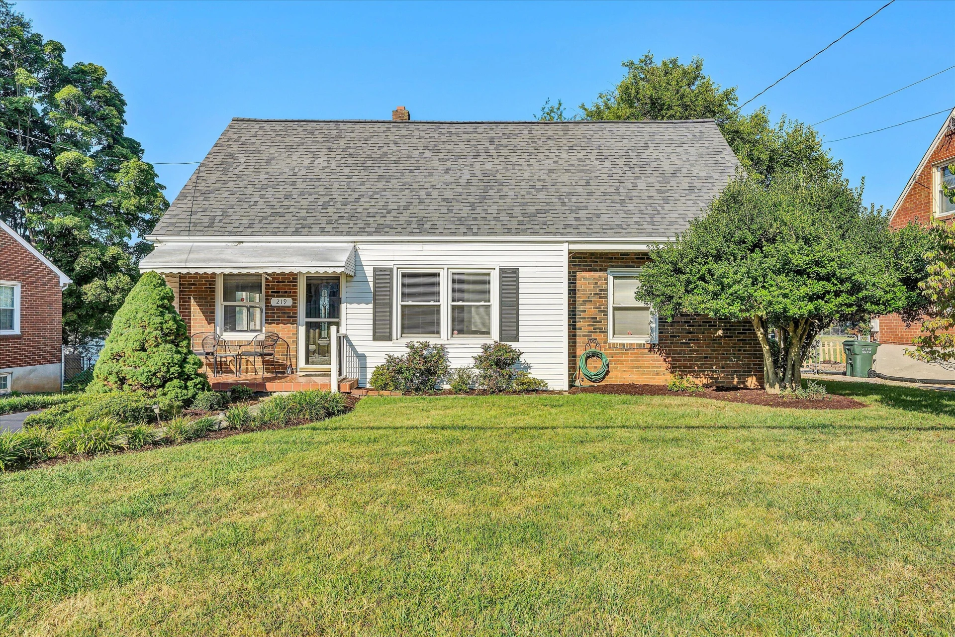 219 Valleydale AVE - Photo 3