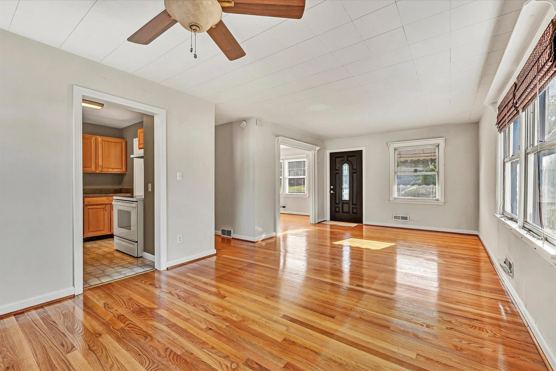 219 Valleydale AVE - Photo 8