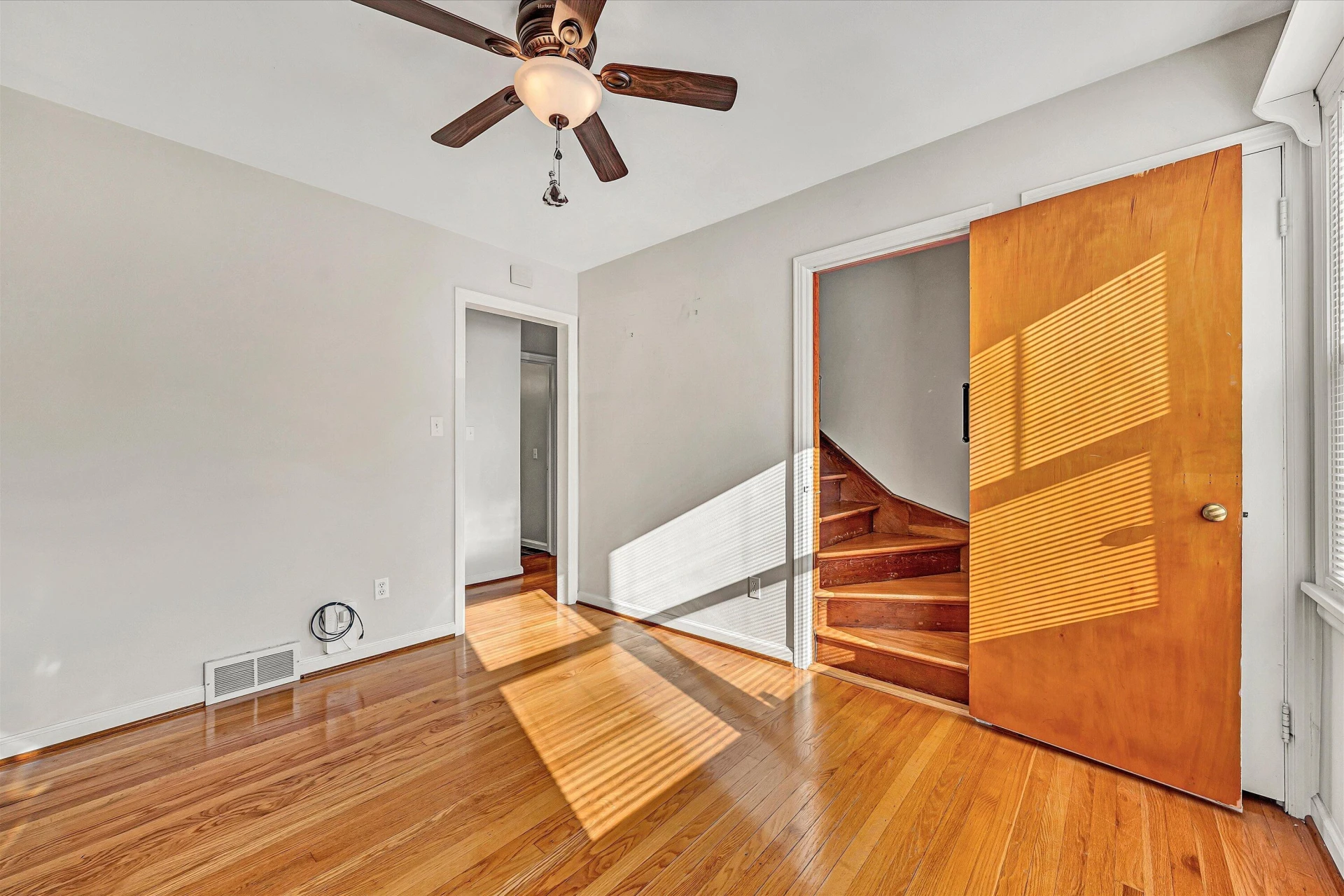 219 Valleydale AVE - Photo 15