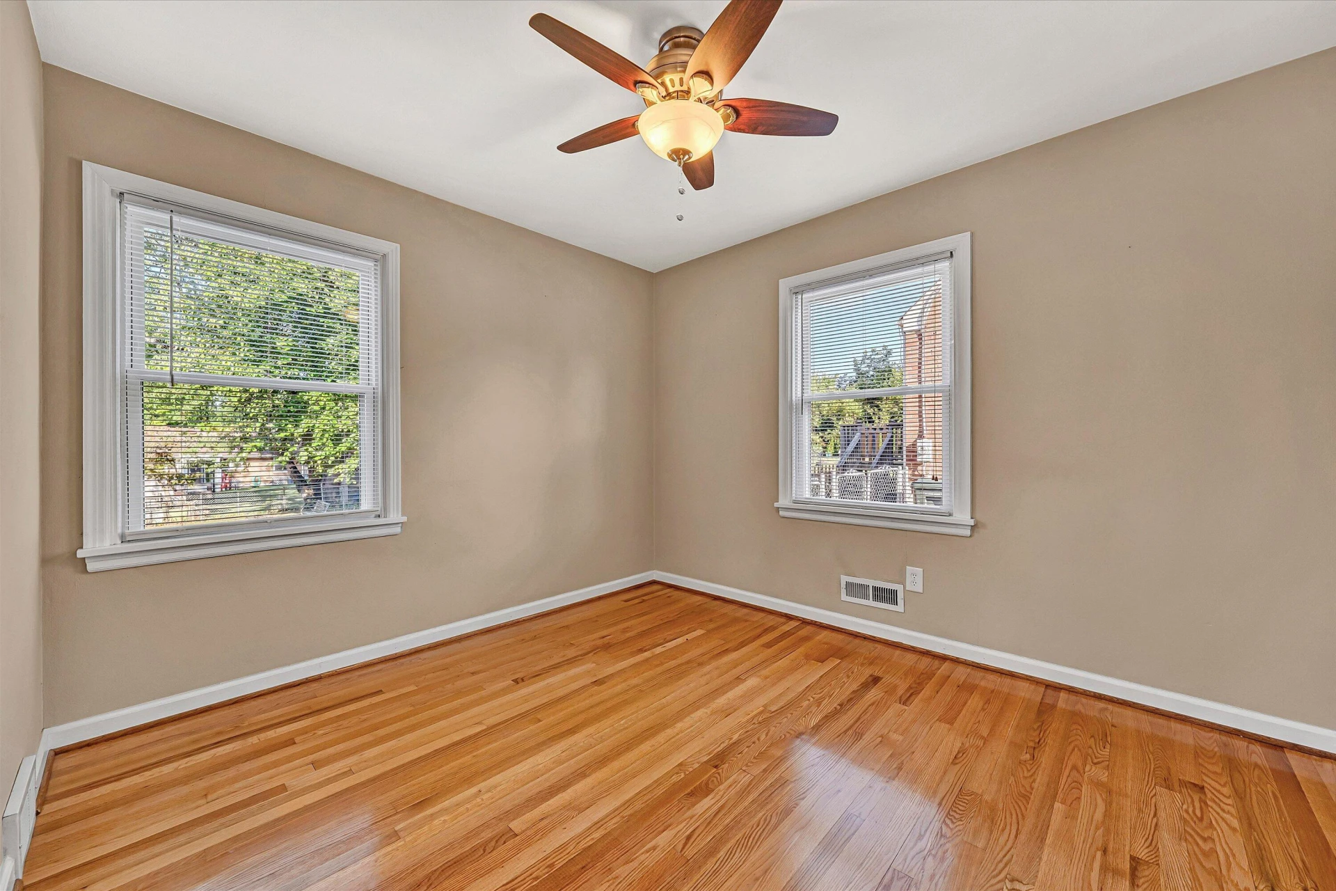 219 Valleydale AVE - Photo 18
