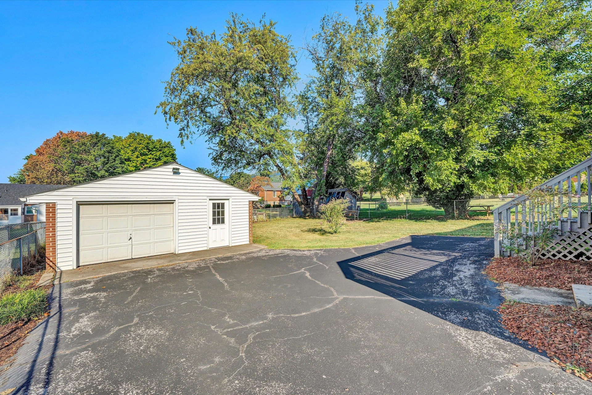 219 Valleydale AVE - Photo 38