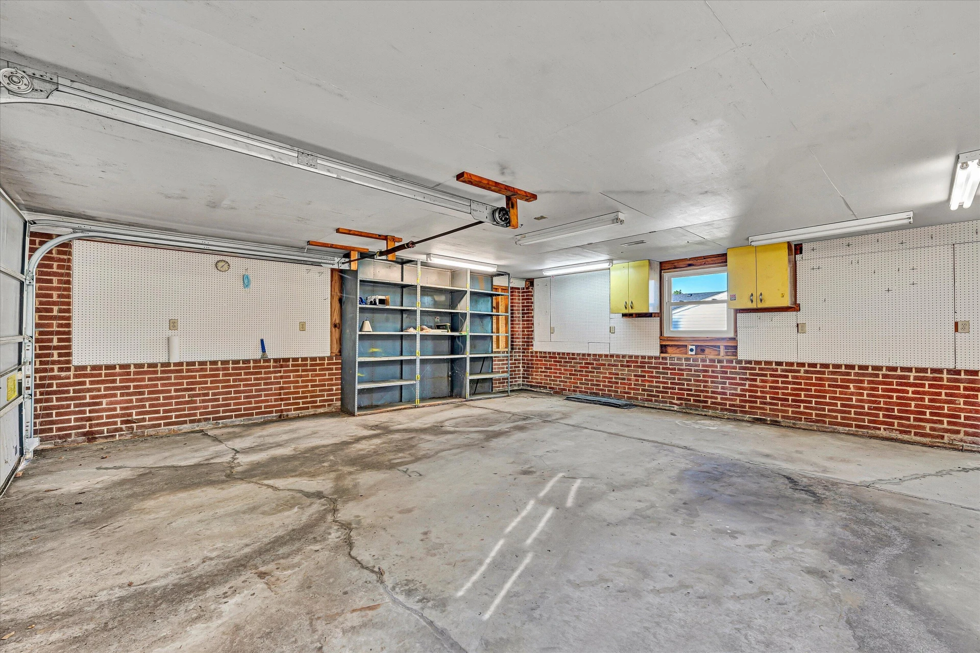 219 Valleydale AVE - Photo 40
